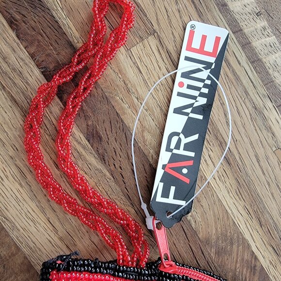 Red/Black Beaded Lips Shaped Wristlet/Clutch Purse Far Nine 10" x 4" - Picture 3 of 10